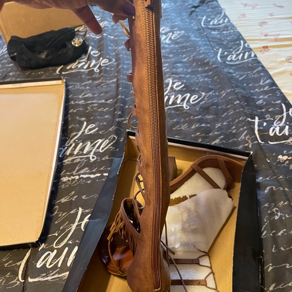 NWT Knee High Opened-Toed Gladiator Heeled Laced-Up Sandals - Picture 7 of 15